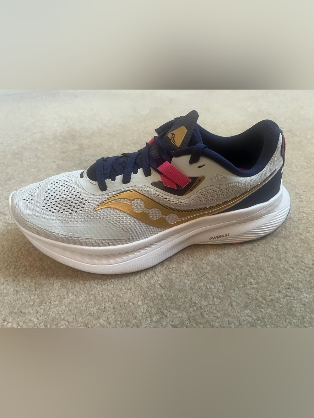 Saucony Guide 15 Women’s Running  White Gold PWRRUN Cushioned Sneakers Size 8.5